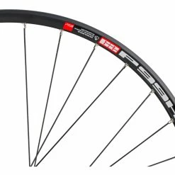 Bc Basic Urban Shutter Precision/XT Disc Center Lock 28" Laufradsatz -Dynamo Rad Verkäufe 192826