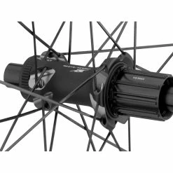 Dt-swiss PRC 1400 SPLINE 35 Disc Center Lock Carbon 28" Laufradsatz 10 Dt-swiss PRC 1400 SPLINE 35 Disc Center Lock Carbon 28" Laufradsatz -Dynamo Rad Verkäufe 437112